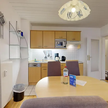 Appartementhaus Binzer Sterne 02 Appartement *